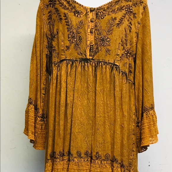 NWT.  Sacred Threads onesize Top/Tunic.  218693. BL/RD 7 - Picture 2 of 3